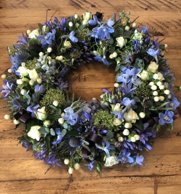 Blue and white posy