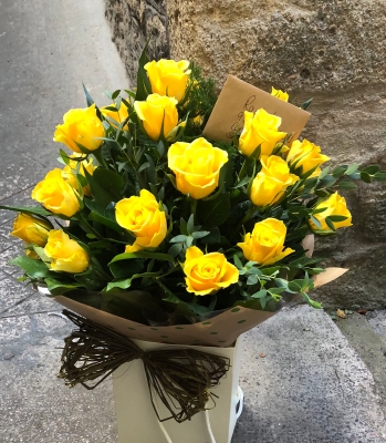 Dozen Yellow Roses